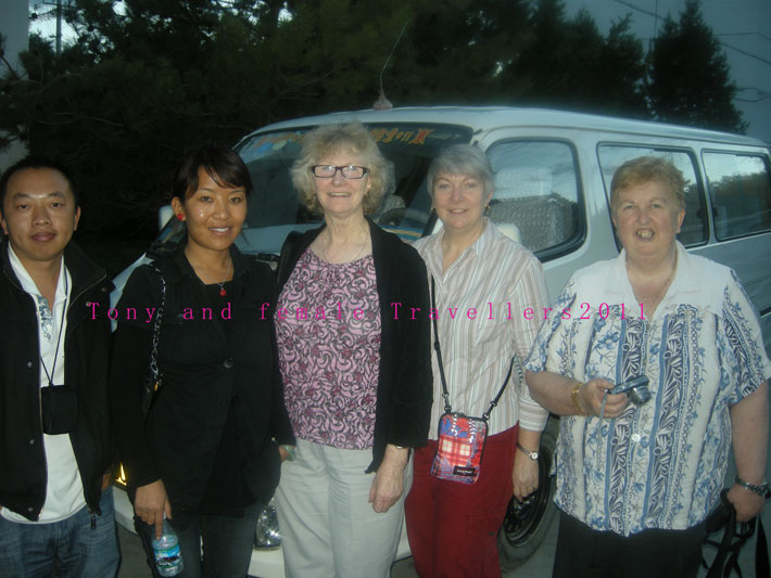 female travelers in Tibet, Tibet Travel Advisor